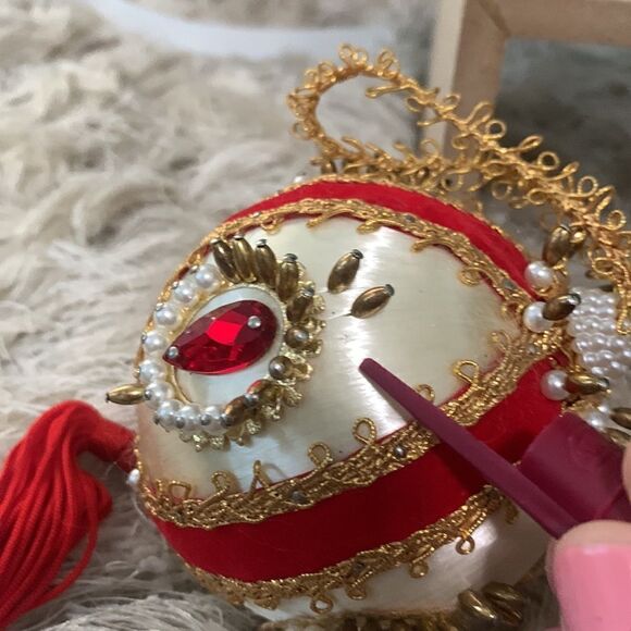 Vintage Set Of Three Christmas Ornaments - Picture 16 of 16